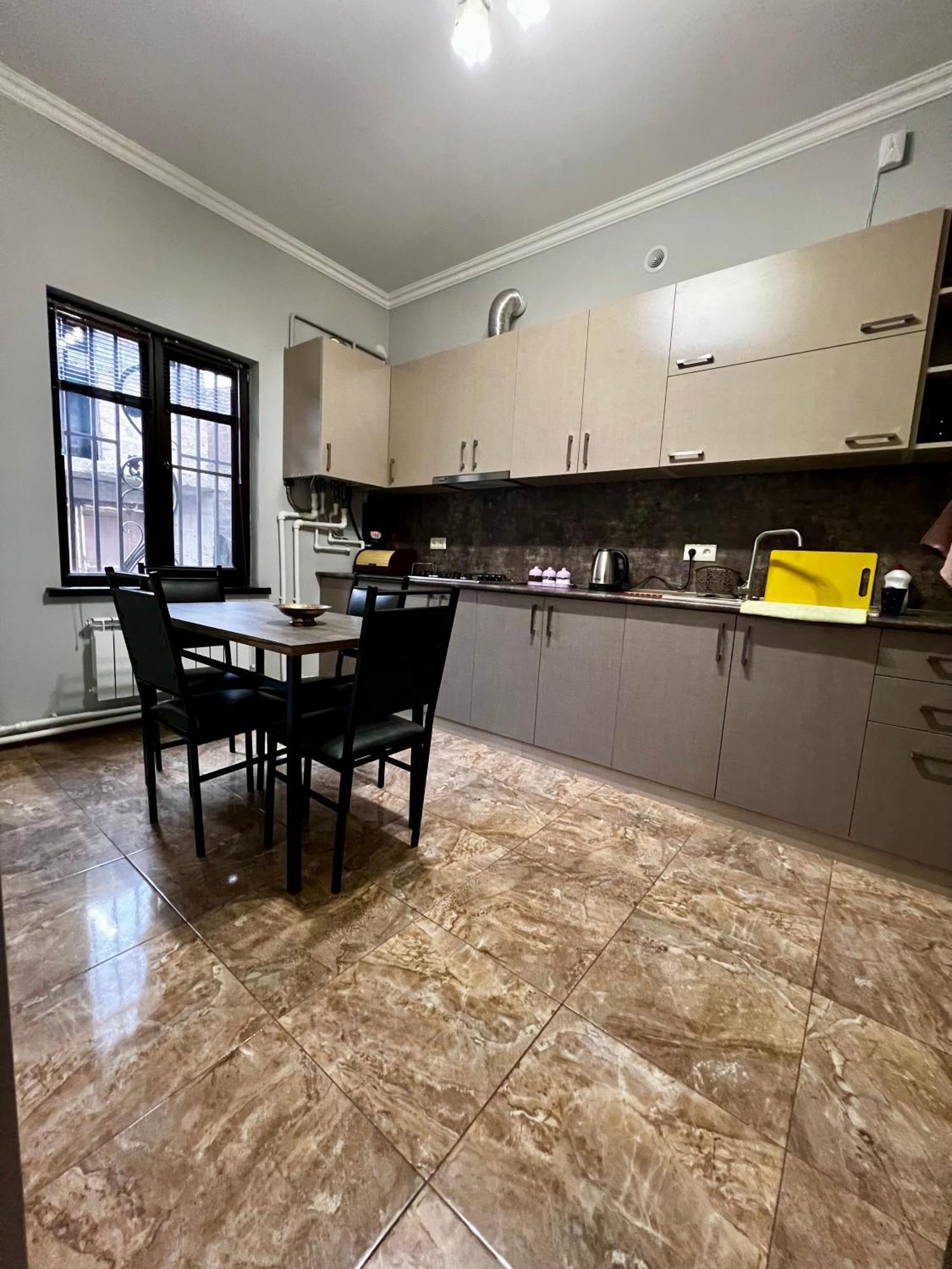 New , Comfortable 3 Bedroom House Jerevan Eksteriør billede